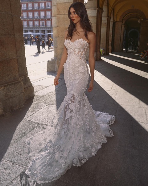 GALA Carrie Wedding Dress